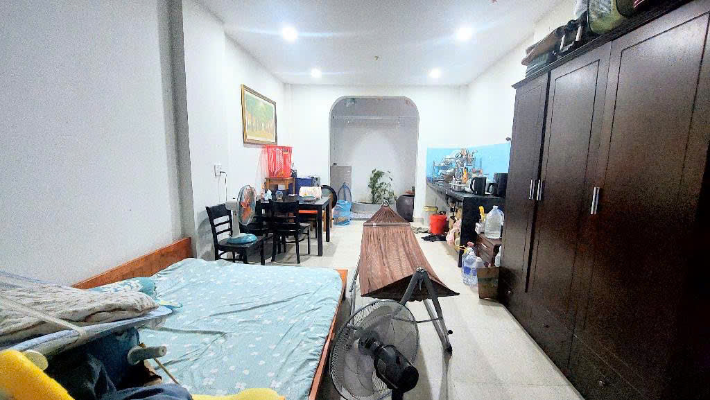 PHỤ HUYNH SV KINH TẾ, VĂN HIẾN - KẾ KDC PHÚ LỢI - P7 Q8 - 7.XX TỶ